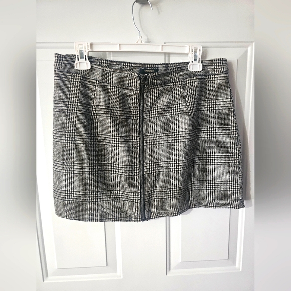 Juniors Forever 21 mini skirt - Picture 1 of 4